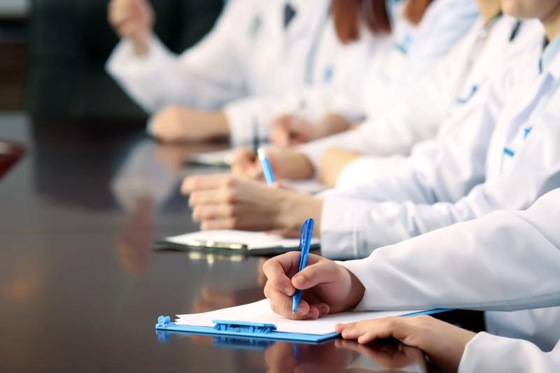 Специалисты ОМНИУС клиники всегда повышают свою компетенцию